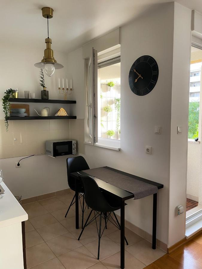 Welcome To Tresnjevka Apartment *
